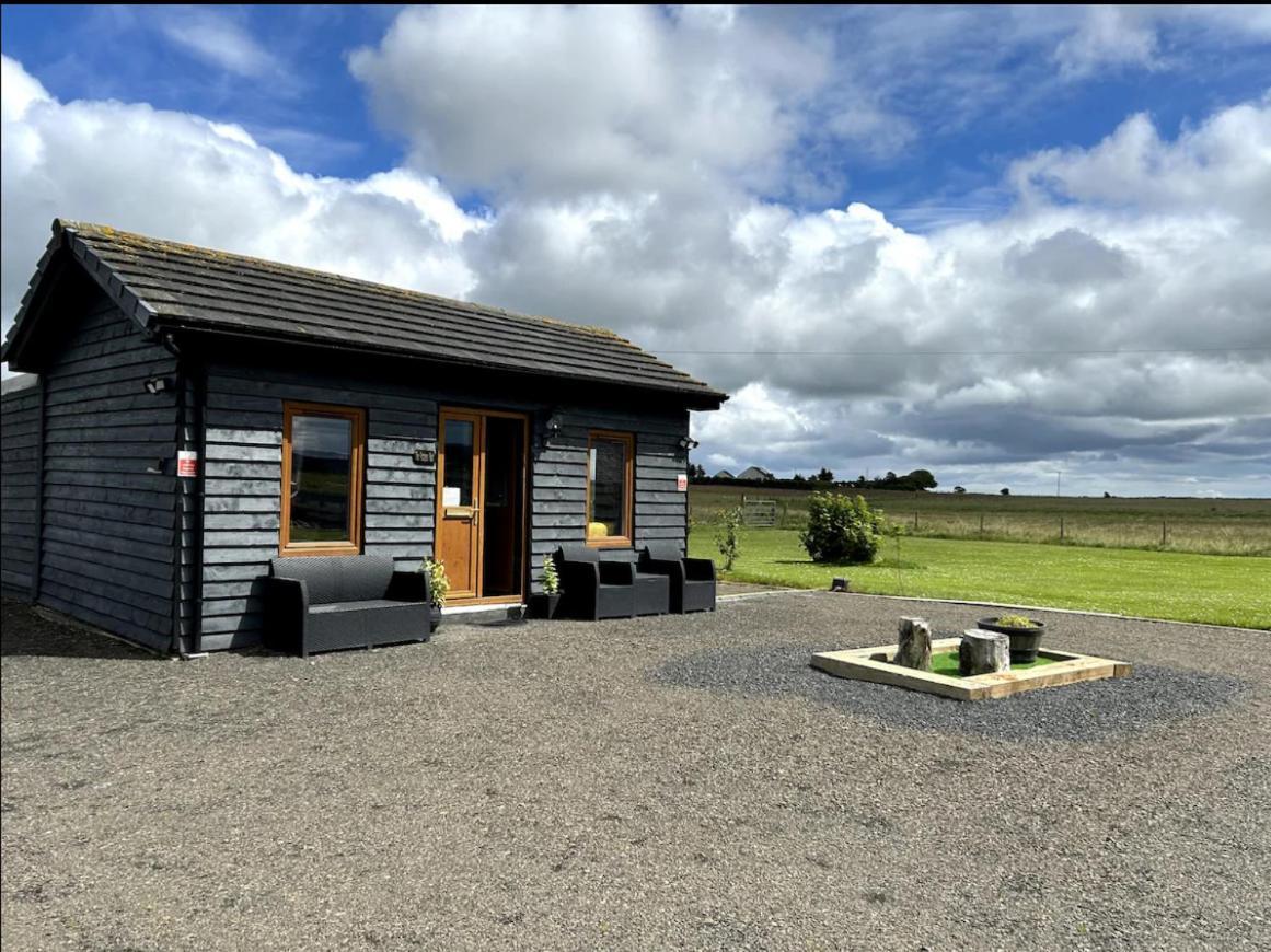 The Potter'S Rest, A Cosy Wee Cabin In The Highlands Watten Exterior foto